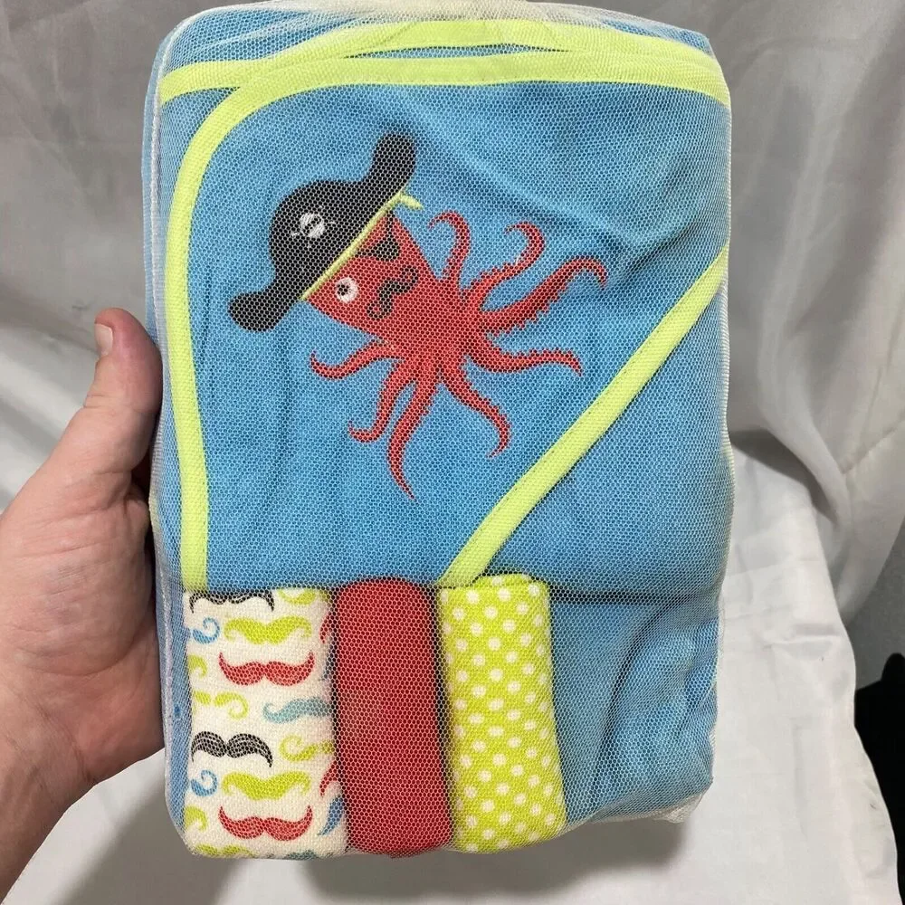 Baby Wash Set Towl and Wash Cloths Set Pirate Ocean Animal Themed Blue